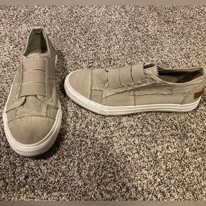 Blowfish Sz 7 Women’s Shoes